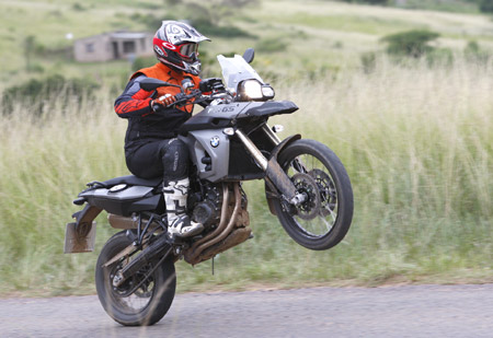 Wheelie дается с трудом