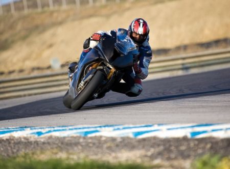 Тесты BMW S 1000 RR провела команда Alpha-Racing