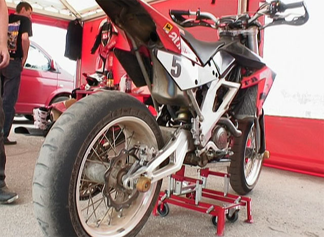Aprilia SXV550 Юрия Гавроша, команда Italmoto