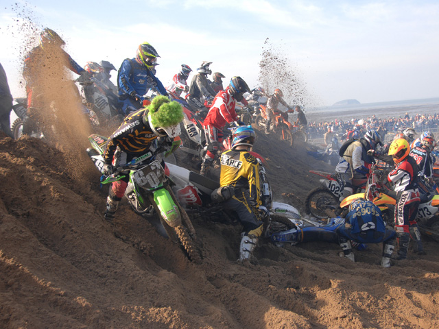 и падения Weston Beach Race 2008
