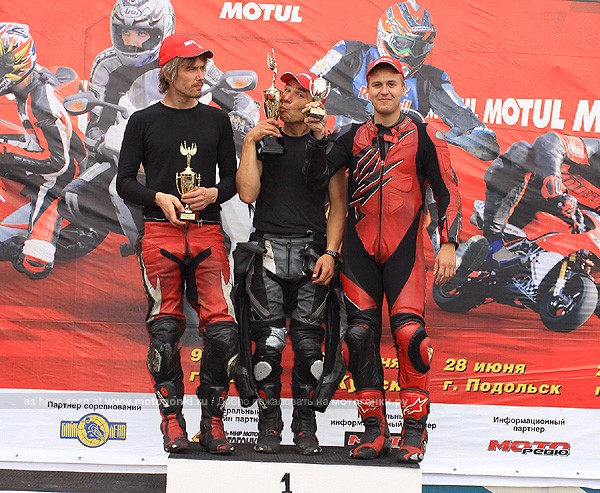 Подиум 4 этапа M1 Grand Prix