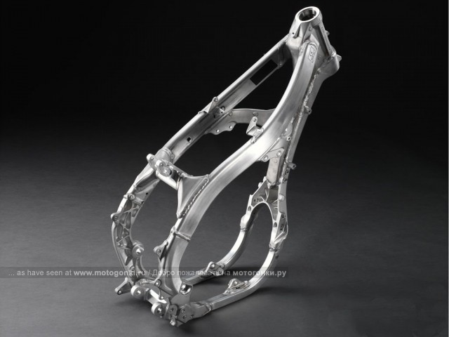 Новая рама YZ450F Twin Spar