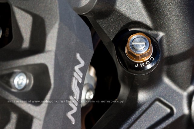 Triumph Daytona 675 (2009) - точная регулировка вилки и тормозов