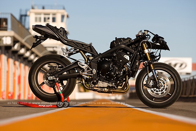 Triumph Daytona 675 (2009) - шасси не изменилось, но изменилось 50 деталей