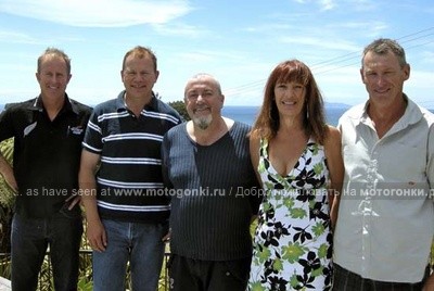 Richard Klein, Taupo Motorcycle Club’s Vice President; Geoff Hall, Taupo Motorcycle Club’s President; Giuseppe Luongo, Youthstream President; Vicki Townley, Taupo Motorcycle Club member; Grant Townley, Taupo Motorcycle Club member