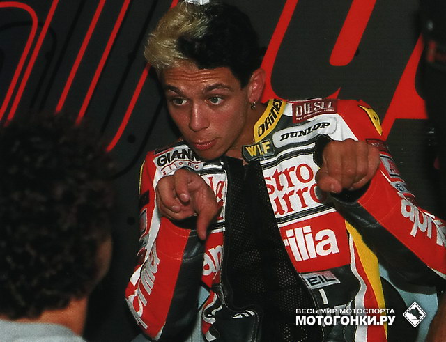 В гараже Nastro Azzurro Aprilia, 1998 В гараже Nastro Azzurro Aprilia, 1998