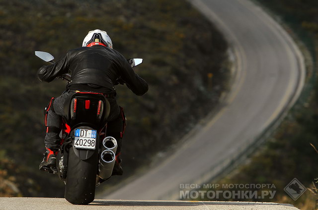 -: Ducati Diavel (2011) height=424