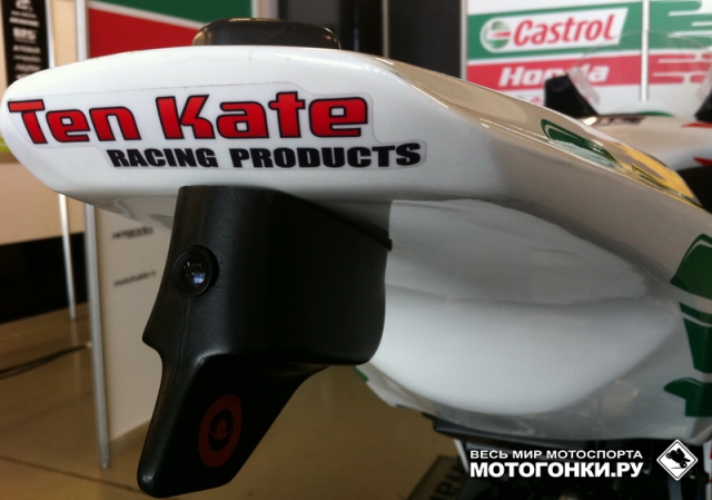 Castrol Honda: бортовая камера на мотоцикле Джонатана Риа Castrol Honda: бортовая камера на мотоцикле Джонатана Риа