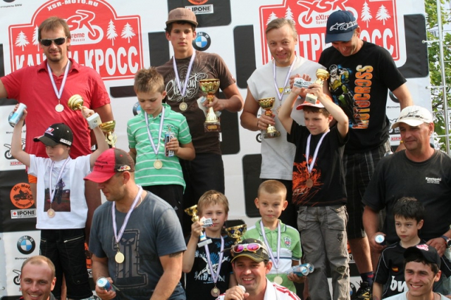 подиум 2 этапа Кубка XSR-MOTO.RU по Кантри Кроссу подиум 2 этапа Кубка XSR-MOTO.RU по Кантри Кроссу