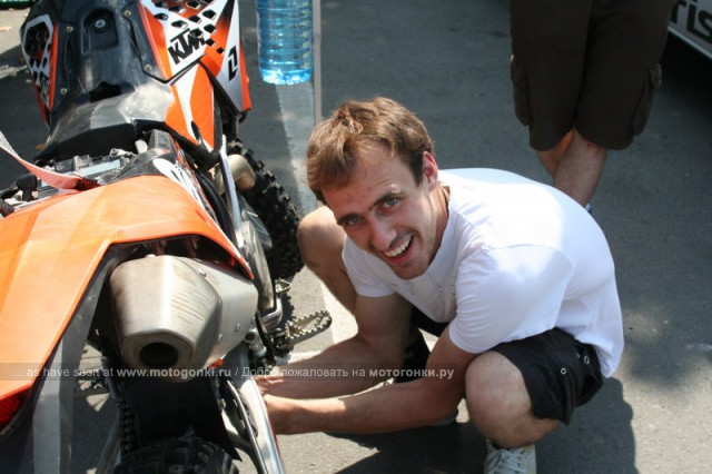 Дополнительное изображение к новости Эндуро: Red Bull Romaniacs 2011: пятница (фотоотчет) Дополнительное изображение к новости Эндуро: Red Bull Romaniacs 2011: пятница (фотоотчет)