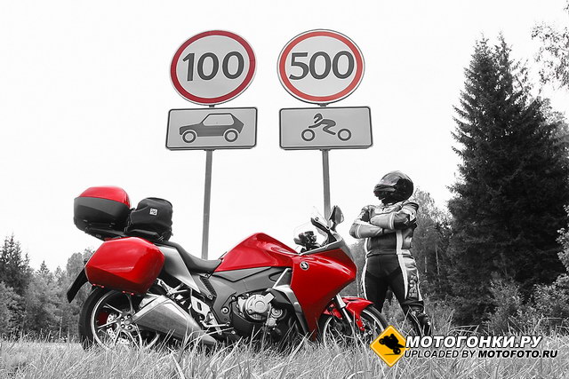 Тест-драйв: Honda VFR1200FD (2010) - Новая легенда title=