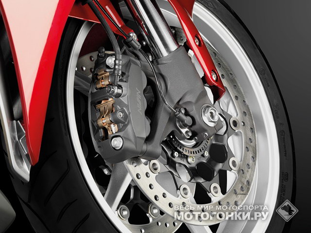 Honda VFR1200FD (2010) - 6-поршневые Nissin Honda VFR1200FD (2010) - 6-поршневые Nissin