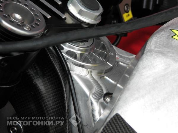 Новая рама Ducati Desmosedici GP12 имеет прежнюю конструкцию крепления front-end