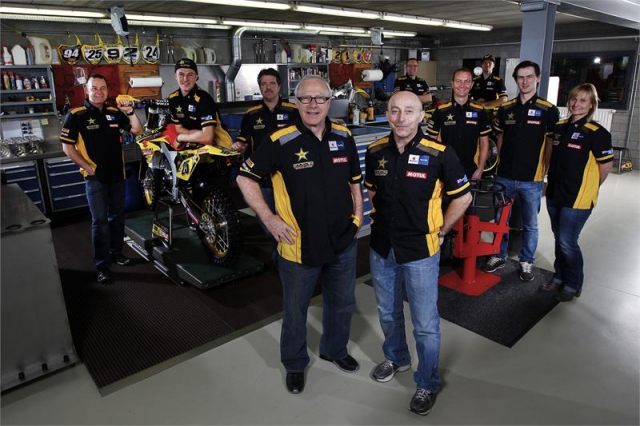 команда Rockstar Energy Suzuki World MX1 команда Rockstar Energy Suzuki World MX1