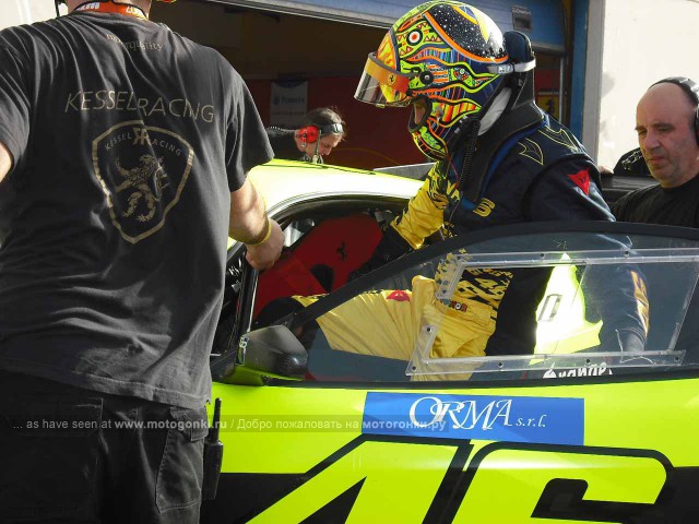 Валентино на показательных выступлениях в Валлелунге, Ferrari 430 GT3 Валентино на показательных выступлениях в Валлелунге, Ferrari 430 GT3