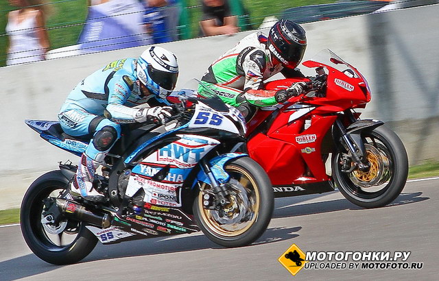 Дуэль Крапухина и Киселева в классе Supersport Дуэль Крапухина и Киселева в классе Supersport