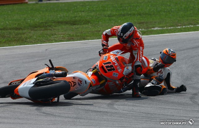 Moto2 - Grand Prix of Malaysia - Sepang: авария Джино Ри и ее последствия Moto2 - Grand Prix of Malaysia - Sepang: авария Джино Ри и ее последствия