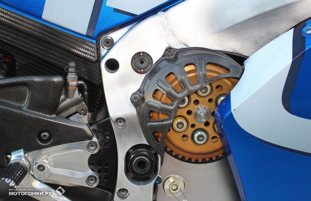 Suzuki Racing MotoGP - Suzuki GSX-RR - bike-porno Suzuki Racing MotoGP - Suzuki GSX-RR - bike-porno