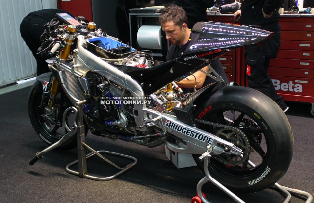 MotoGP 2015 - первые тесты сезона: Aprilia ART (2015) MotoGP 2015 - первые тесты сезона: Aprilia ART (2015)