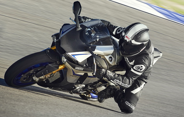 Технические данные Yamaha YZF-R1M: Супербайк за 23000 Евро title=