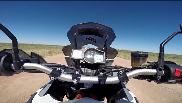 Зачем KTM 1190 Adventure 150 л.с.? Конечно, для off-road! title=