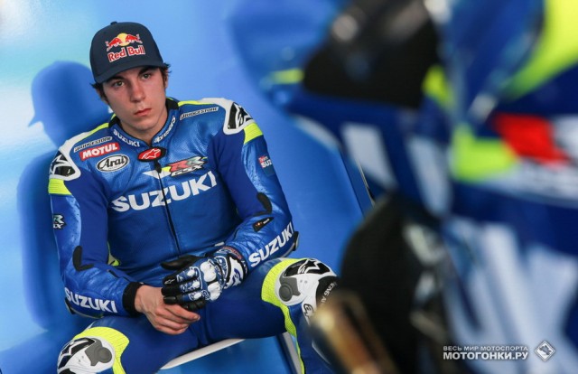 MotoGP 2015 Sepang-I IRTA Tests: Suzuki, Maverik Vinales MotoGP 2015 Sepang-I IRTA Tests: Suzuki, Maverik Vinales