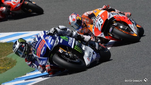 Гран-При Испании, MotoGP - Лоренцо пытается убежать от Дани Педросы Гран-При Испании, MotoGP - Лоренцо пытается убежать от Дани Педросы