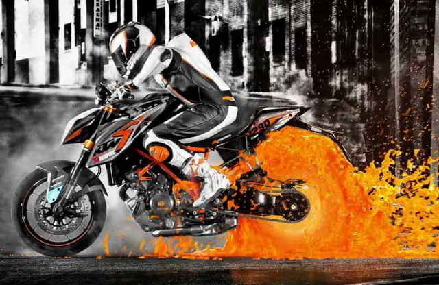 30 мая на KTM Orange Day: KTM 1290 Super Adventure и RC 390 title=