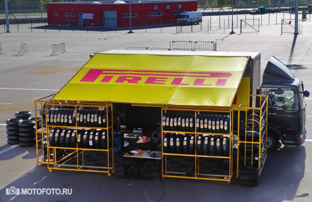 TrackRaceDays TRD Endurance (1 этап) - Pirelli Service, точь-в-точь, как на World Superbike! TrackRaceDays TRD Endurance (1 этап) - Pirelli Service, точь-в-точь, как на World Superbike!