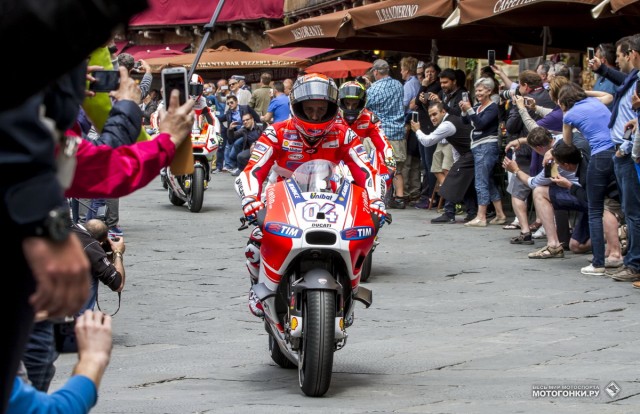MotoGP ItalianGP - Гран-При Италии - скачки в Сиене с участием пилотов Ducati MotoGP ItalianGP - Гран-При Италии - скачки в Сиене с участием пилотов Ducati