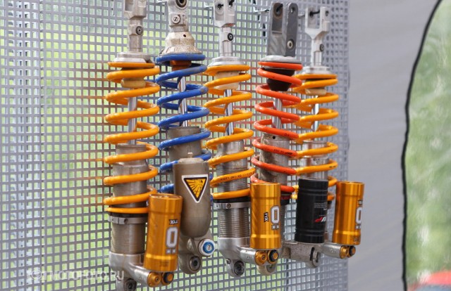 Ohlins MX Test Days Moscow 2015: угадай, чьи амортизаторы отдыхают? Ohlins MX Test Days Moscow 2015: угадай, чьи амортизаторы отдыхают?