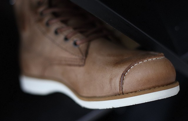 OSCAR Monty Riding Shoe (коричневые) - усиленный носок для переключения передач на мотоцикле OSCAR Monty Riding Shoe (коричневые) - усиленный носок для переключения передач на мотоцикле