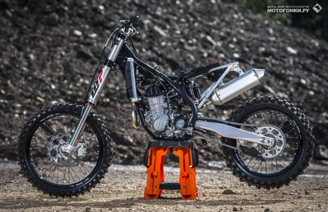 Принципиально новое шасси KTM 250 SX-F, KTM 350 SX-F & KTM 450 SX-F в 2016 Принципиально новое шасси KTM 250 SX-F, KTM 350 SX-F & KTM 450 SX-F в 2016