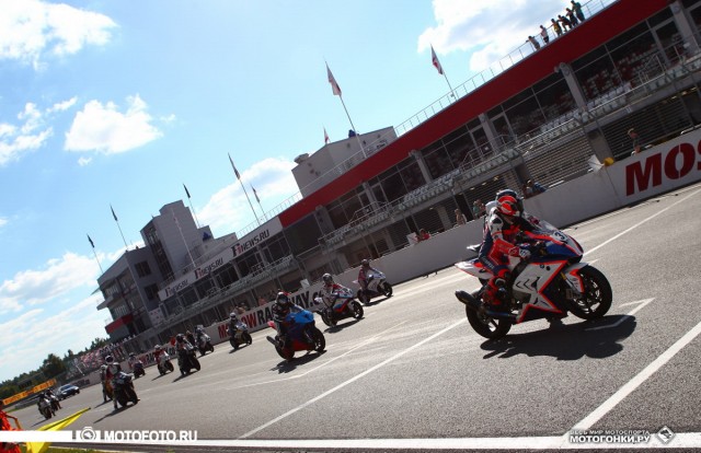 TrackRaceDays 2015: лучшее за сезон (C) Kirill Chernyshev, motofoto.ru ( звоните: +79267546050 ) TrackRaceDays 2015: лучшее за сезон (C) Kirill Chernyshev, motofoto.ru ( звоните: +79267546050 )