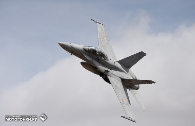 MotoGP 2015: Маверик вступает в TOP GUN - F18 MotoGP 2015: Маверик вступает в TOP GUN - F18