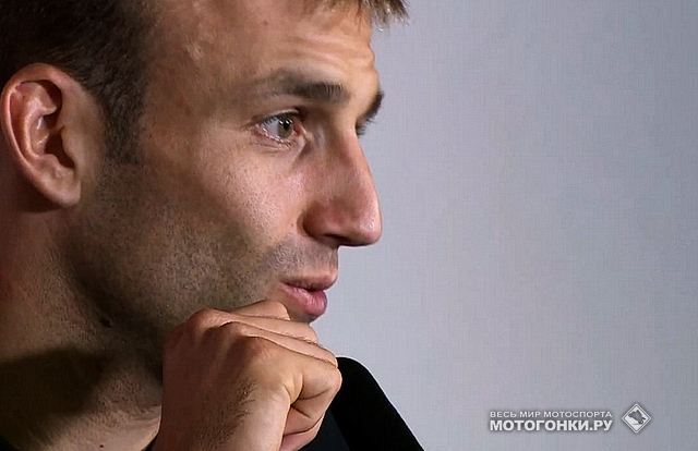 Чемпион Moto2 Йохан Зарко: Необычное чувство - праздновать в пятницу! title=