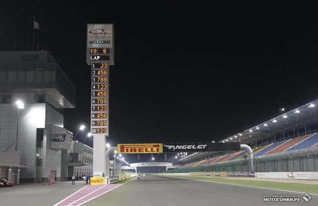 WSBK Qatar - ночные гонки Superbike 2014: стартовая прямая Losail International Circuit WSBK Qatar - ночные гонки Superbike 2014: стартовая прямая Losail International Circuit