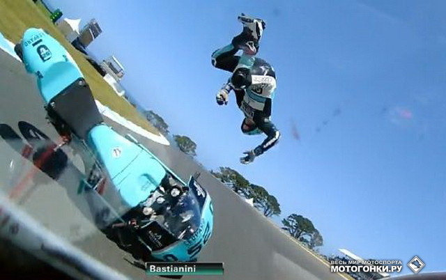 Moto3: Денни Кент лишился досрочного титула в Австралии (видео) title=