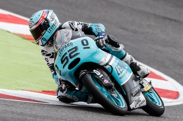 Moto3: Денни Кент возглавил первый день Гран-При Малайзии title=