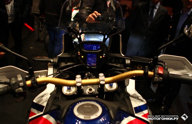 EICMA-2015: Картинки с выставки - Honda CRF1000L Africe Twin MY16 EICMA-2015: Картинки с выставки - Honda CRF1000L Africe Twin MY16