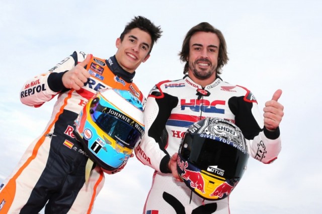 Honda Racing Thanks Days 2015: Марк Маркес и Фернандо Алонсо - оба гонщики HRC Honda Racing Thanks Days 2015: Марк Маркес и Фернандо Алонсо - оба гонщики HRC