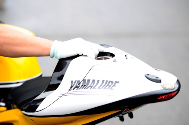 MotoGP: Yamaha меняет развесовку YZR-M1 для Michelin и нового регламента title=