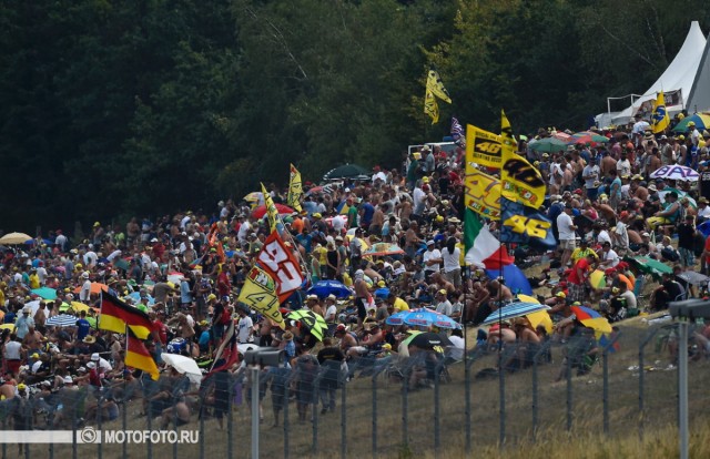 MotoGP 2015 Czech GP 11th Round: квалификация MotoGP 2015 Czech GP 11th Round: квалификация