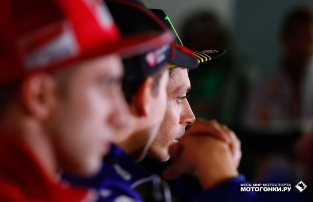 MotoGP 2015 Japan GP 15th Round: Росси - эти несколько гонок - самые тяжелые в карьере MotoGP 2015 Japan GP 15th Round: Росси - эти несколько гонок - самые тяжелые в карьере