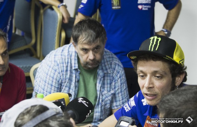 MotoGP 2015 Malaysian GP 17 Round: Росси на пресс-конференции - Я не бил Марка! MotoGP 2015 Malaysian GP 17 Round: Росси на пресс-конференции - Я не бил Марка!
