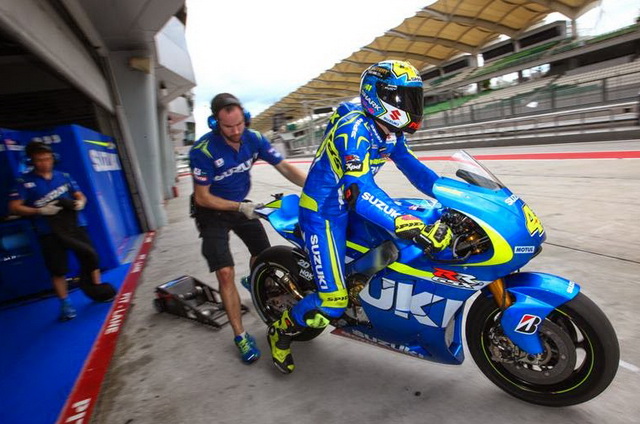 MotoGP: Виньялес и Эспаргаро испытают новый мотор для Suzuki GSX-RR title=