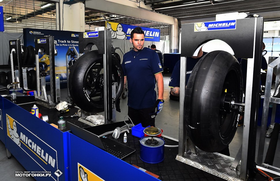 MotoGP: Тесты в Phillip Island станут ключевыми для Michelin title=