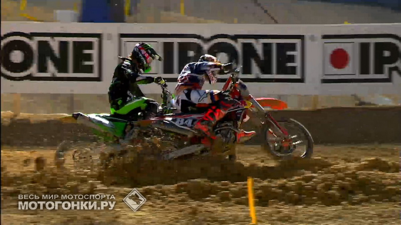 Мотокросс MX2: Херлингс вырвал победу в первом заезде title=