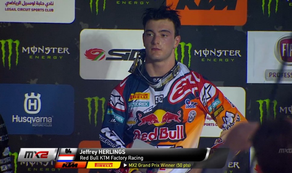 Мотокросс MX2: Херлингс - победный дубль в Катаре title=