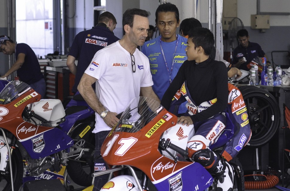 MotoGP: Honda отправила Альберто Пуча поднимать Asia Talent Cup title=